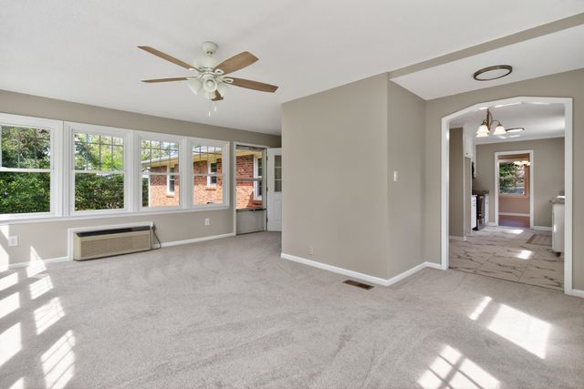 113 Peach Valley Drive, Spartanburg, SC 29303