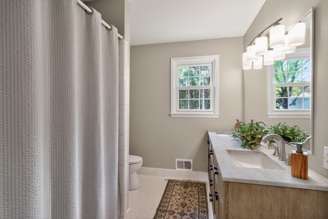 113 Peach Valley Drive, Spartanburg, SC 29303