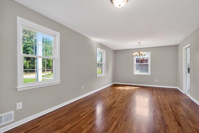 113 Peach Valley Drive, Spartanburg, SC 29303