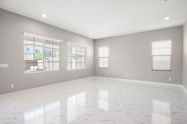 3511 E Crest Lane, Phoenix, AZ 85050