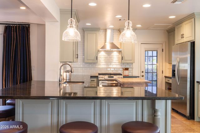 313 W HOLLY Street, Phoenix, AZ 85003