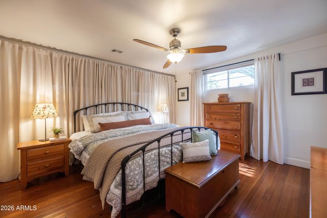 313 W HOLLY Street, Phoenix, AZ 85003