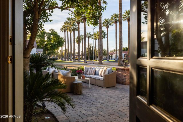 313 W HOLLY Street, Phoenix, AZ 85003