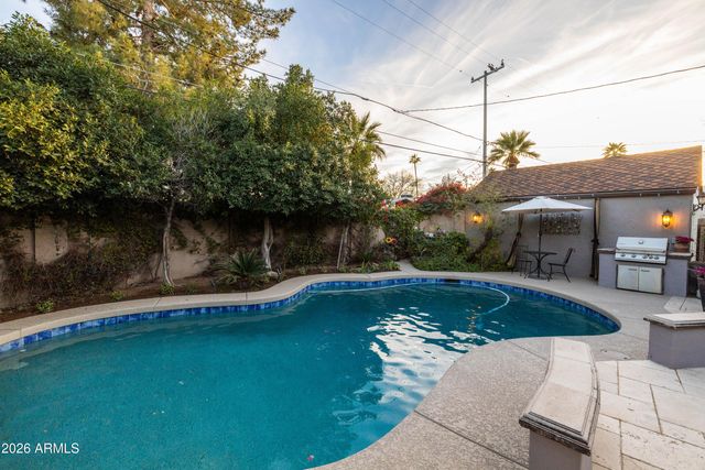 313 W HOLLY Street, Phoenix, AZ 85003