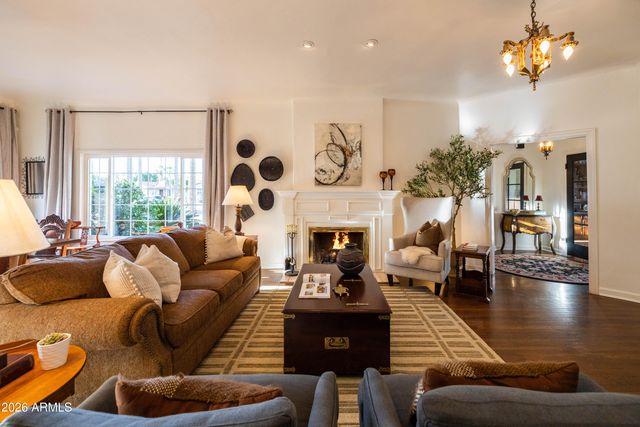 313 W HOLLY Street, Phoenix, AZ 85003