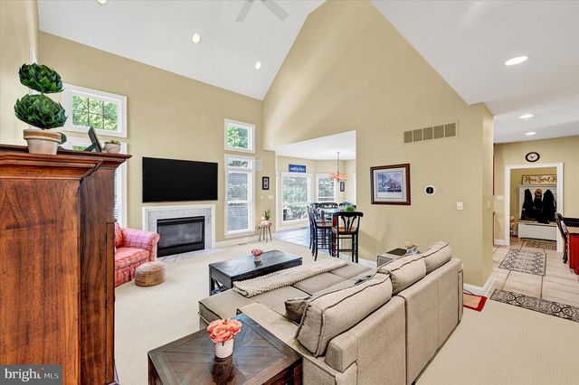 9318 RAVENRIDGE RD, Baltimore, MD 21234