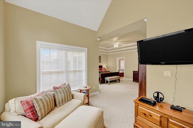 9318 RAVENRIDGE RD, Baltimore, MD 21234