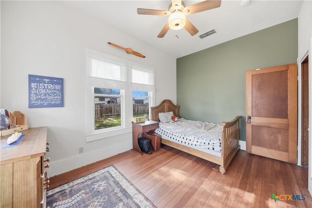 306 N Avenue E, Shiner, TX 77984