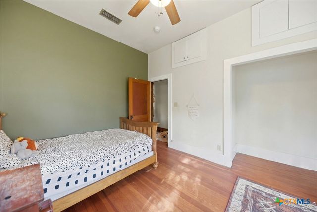 306 N Avenue E, Shiner, TX 77984