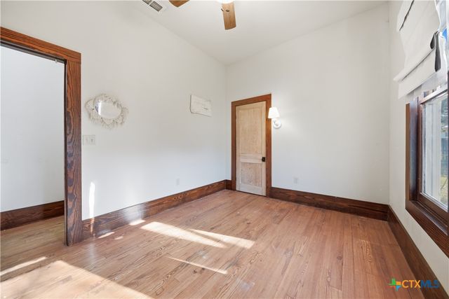 306 N Avenue E, Shiner, TX 77984