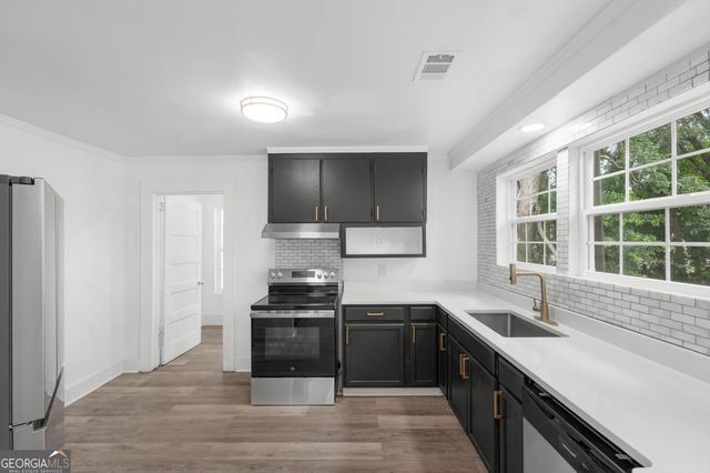 111 S Mulberry Street, Statesboro, GA 30458