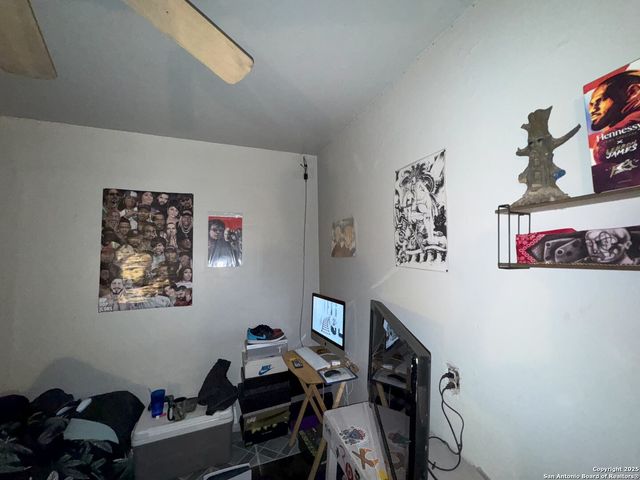 2930 Tampico St, San Antonio, TX 78207