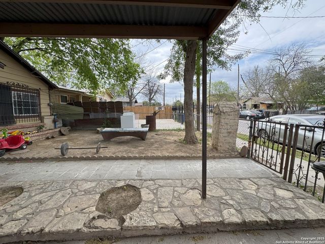 2930 Tampico St, San Antonio, TX 78207
