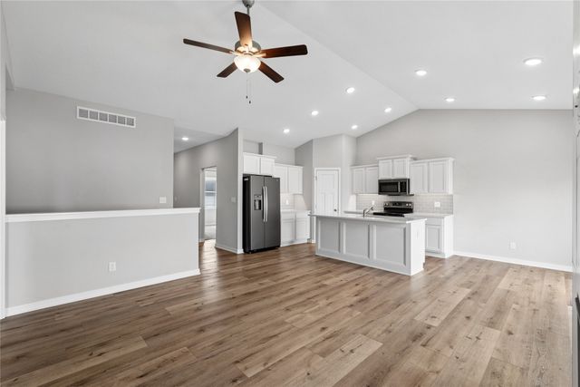1306 NW 33rd Lane, Ankeny, IA 50023