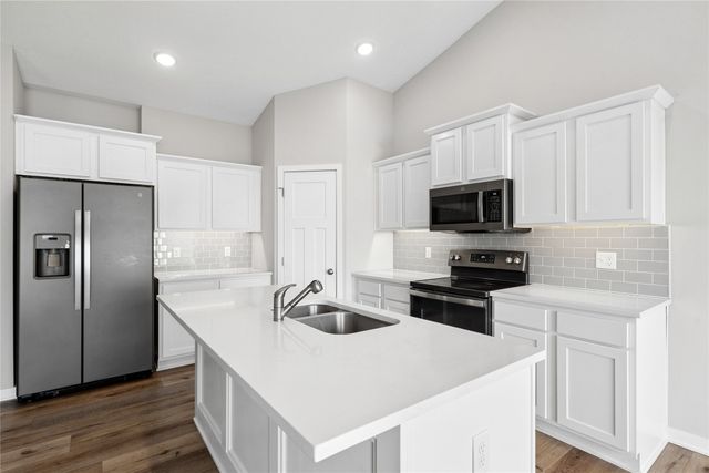 1306 NW 33rd Lane, Ankeny, IA 50023