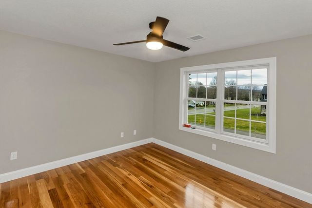 1 Scarlett Drive, East Longmeadow, MA 01028
