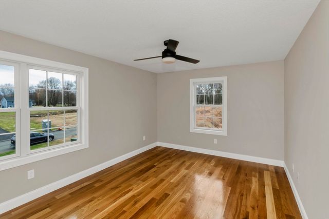 1 Scarlett Drive, East Longmeadow, MA 01028