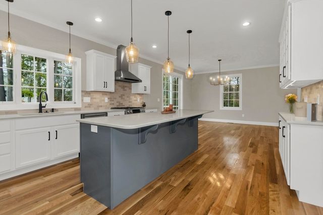 1 Scarlett Drive, East Longmeadow, MA 01028