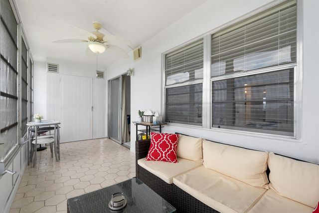 4060 Cornwall C, Boca Raton, FL 33434