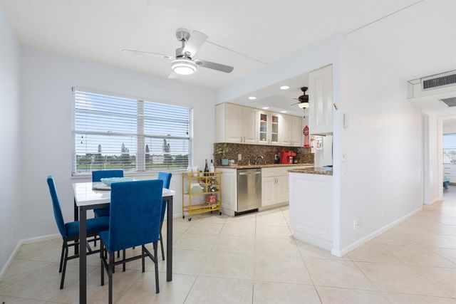 4060 Cornwall C, Boca Raton, FL 33434