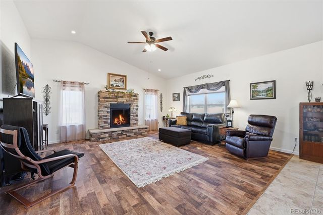 875 7th Street, Penrose, CO 81240