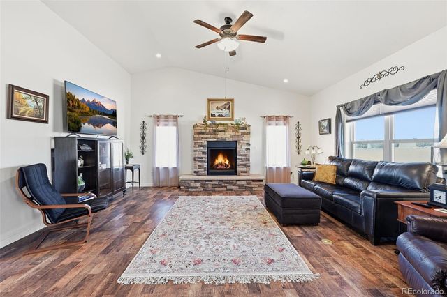 875 7th Street, Penrose, CO 81240