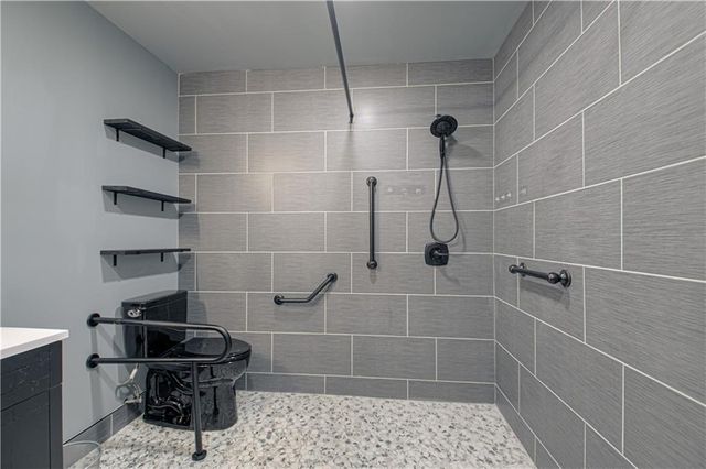 887 SE 201 Street, Holt, MO 64048