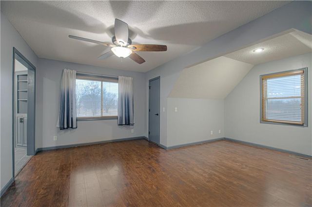 887 SE 201 Street, Holt, MO 64048