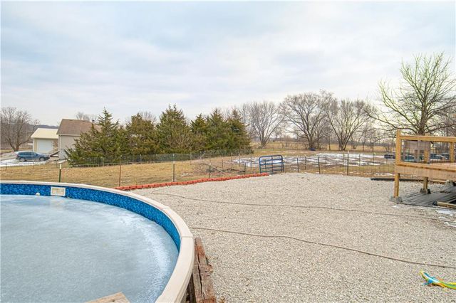 887 SE 201 Street, Holt, MO 64048