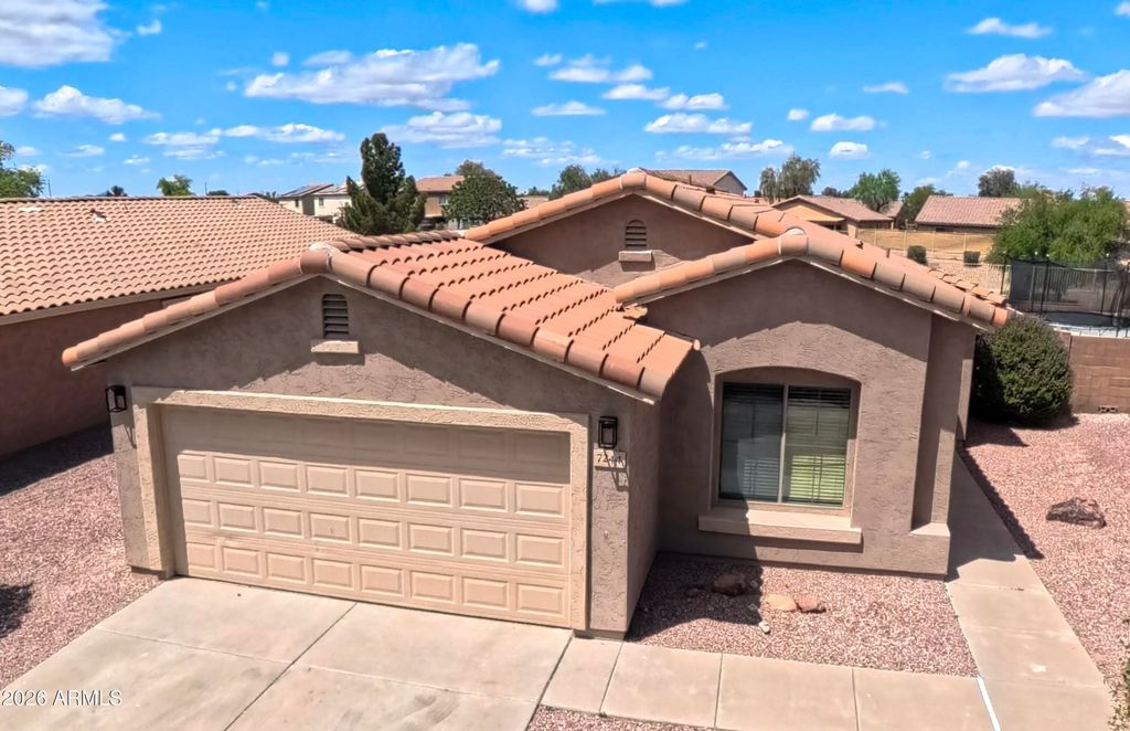 7244 S SUNRISE Way, Buckeye, AZ 85326