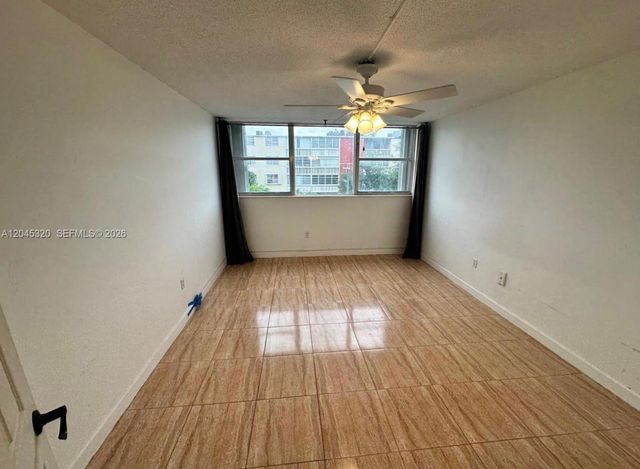 1470 NE 125th Terrace 412, North Miami, FL 33161