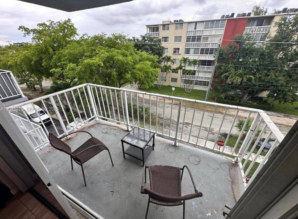 1470 NE 125th Terrace 412, North Miami, FL 33161