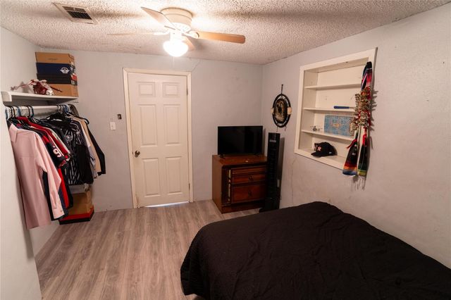 417 Hardy Street, Clute, TX 77531