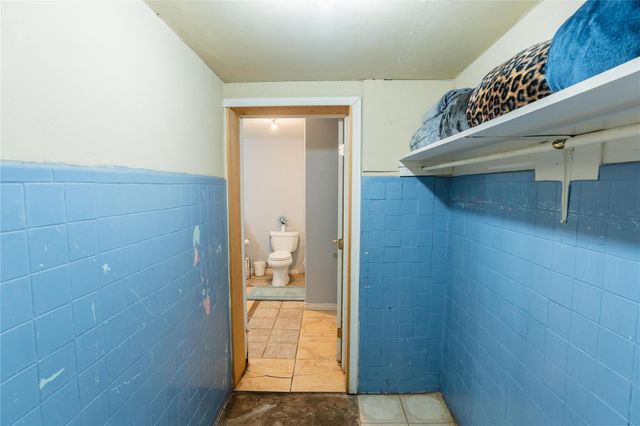 417 Hardy Street, Clute, TX 77531