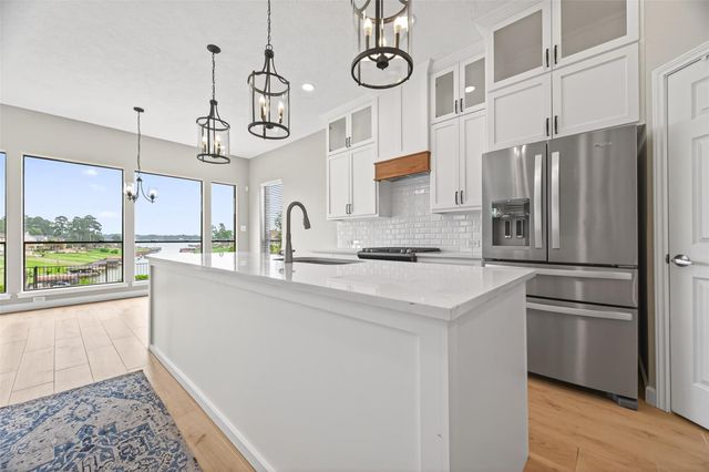 18818 E Cool Breeze Lane, Montgomery, TX 77356