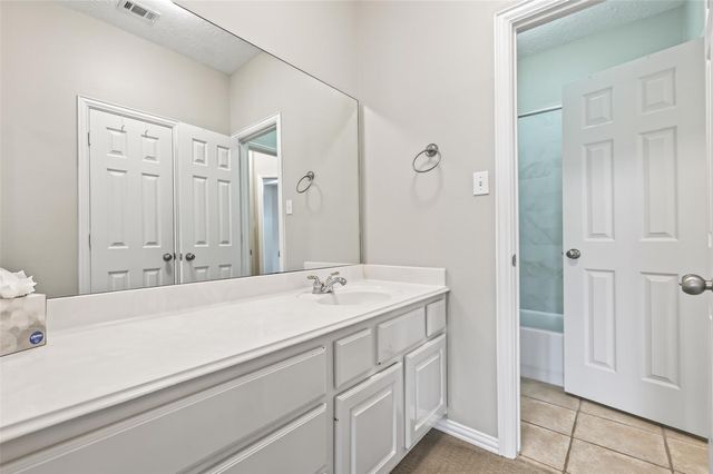 18818 E Cool Breeze Lane, Montgomery, TX 77356