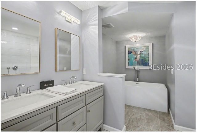 20 Spinnaker Ct, Hilton Head Island, SC 29928