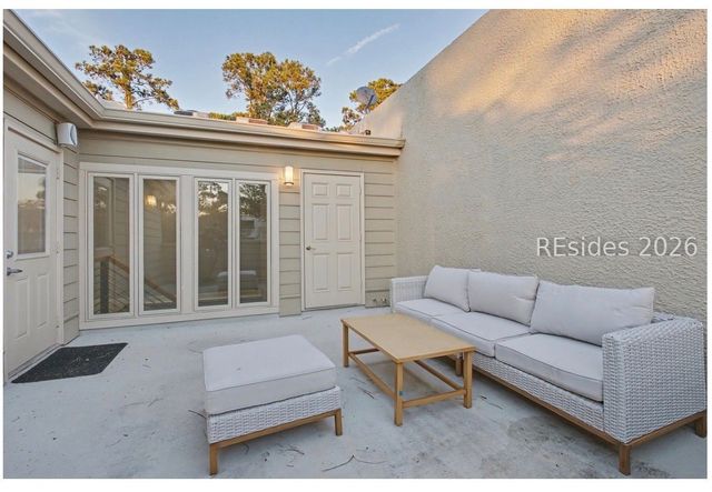 20 Spinnaker Ct, Hilton Head Island, SC 29928