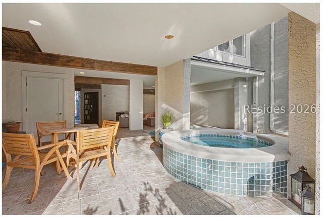 20 Spinnaker Ct, Hilton Head Island, SC 29928