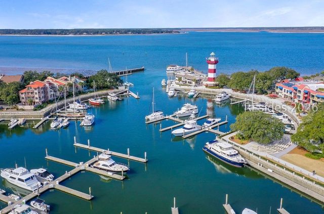 20 Spinnaker Ct, Hilton Head Island, SC 29928