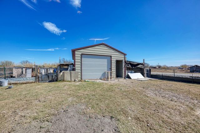 20113 Maynard CT, Coupland, TX 78615