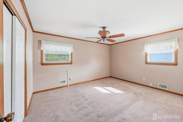62 Pinho Avenue, Carteret, NJ 07008