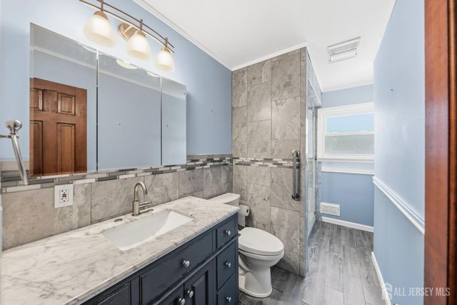 62 Pinho Avenue, Carteret, NJ 07008