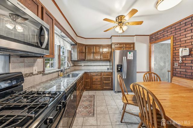 62 Pinho Avenue, Carteret, NJ 07008