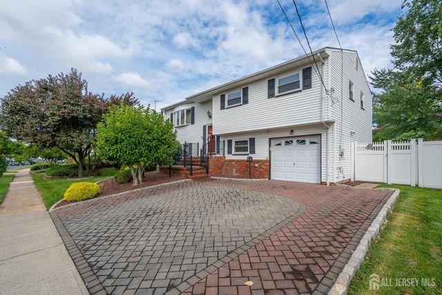 62 Pinho Avenue, Carteret, NJ 07008