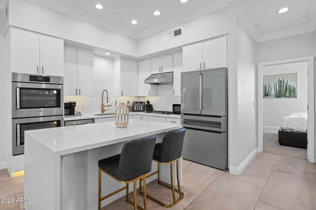 6937 E 6TH Street 1005, Scottsdale, AZ 85251