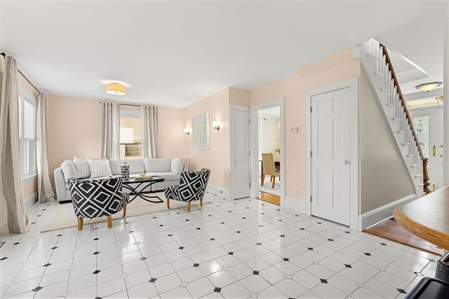 138 Lothrop Street, Beverly, MA 01915