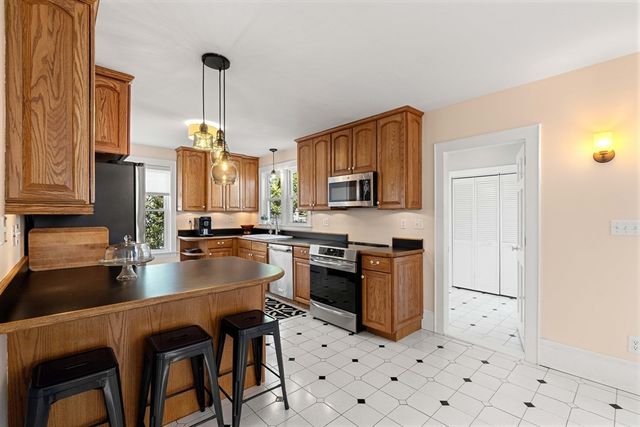 138 Lothrop Street, Beverly, MA 01915