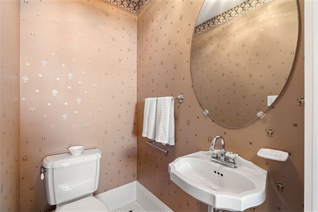 138 Lothrop Street, Beverly, MA 01915
