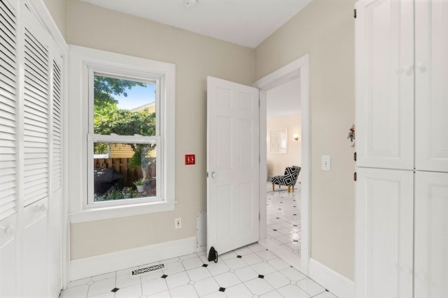 138 Lothrop Street, Beverly, MA 01915